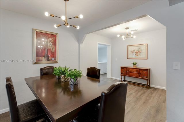 6531 SW 57th Pl, South Miami, FL 33143