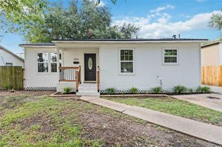 2812 Mcnay Drive, Pasadena, TX 77506