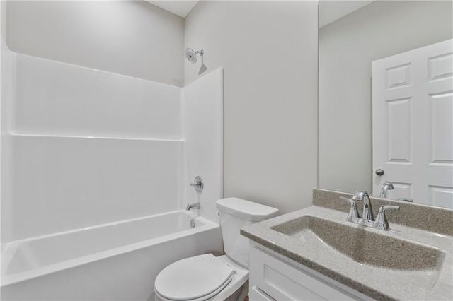 612 E 6th Street, Ottawa, KS 66067