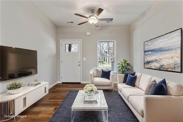 612 E 6th Street, Ottawa, KS 66067