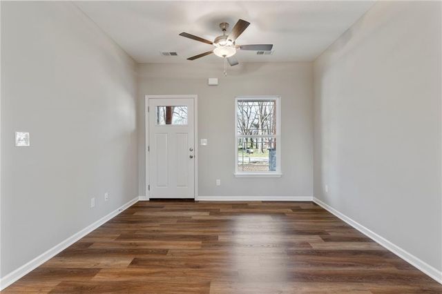 612 E 6th Street, Ottawa, KS 66067