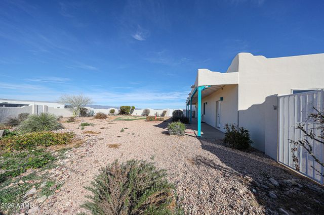 51340 W IVER Road, Aguila, AZ 85320