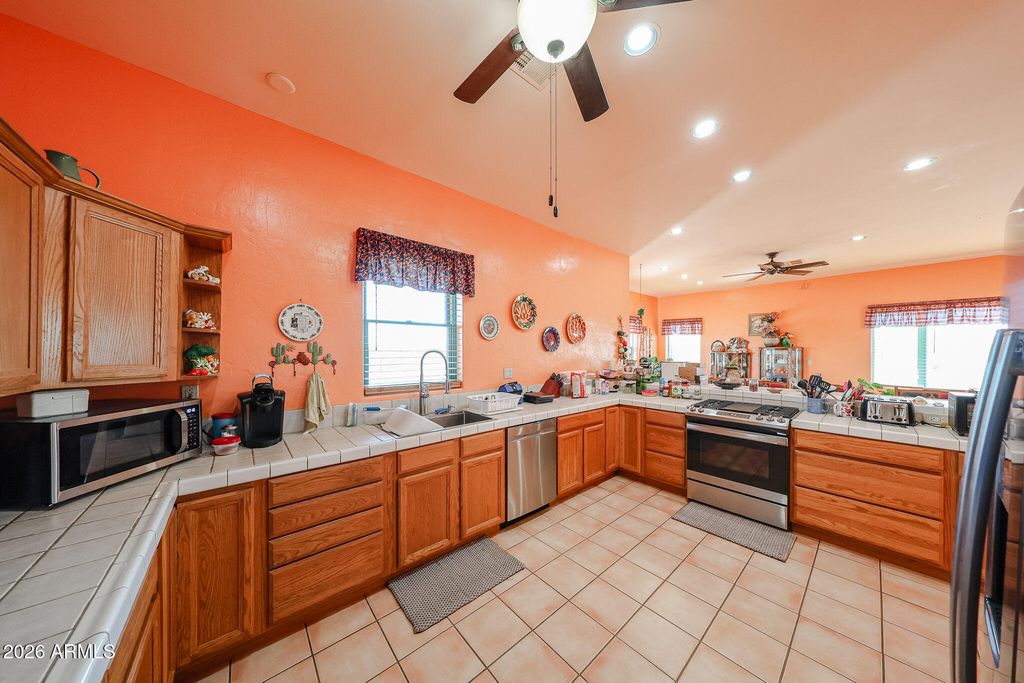 Image 29 of property listing at 51340 W IVER Road, Aguila, AZ 85320