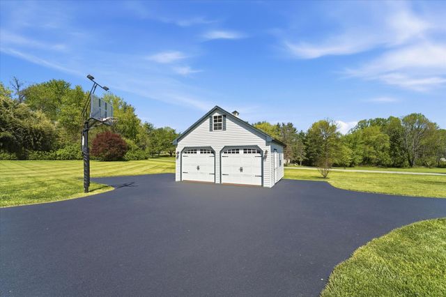 243 BAKER RD, West Brandywine, PA 19320