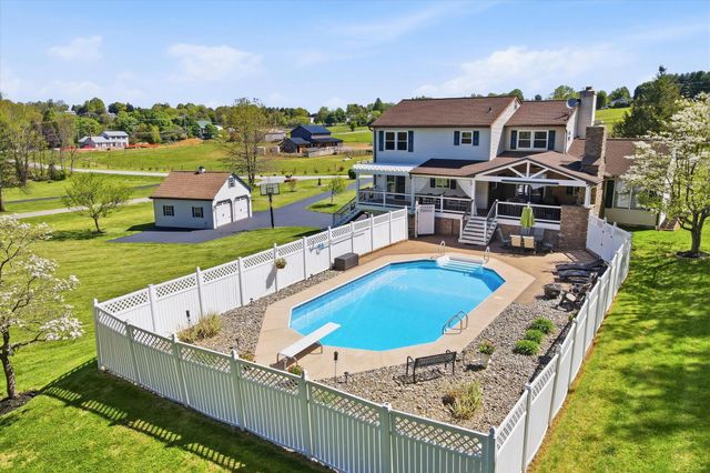 243 BAKER RD, West Brandywine, PA 19320