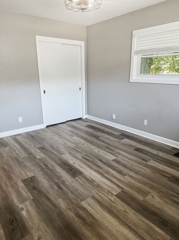 910 Glenwood Dr, Murfreesboro, TN 37129