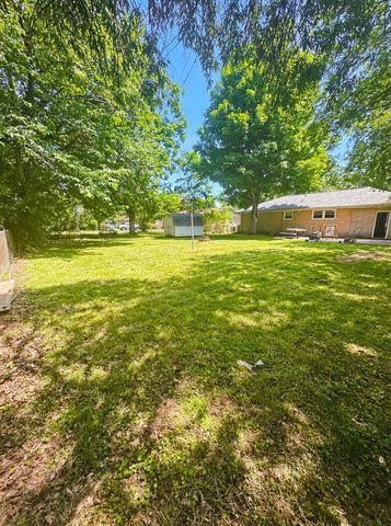 910 Glenwood Dr, Murfreesboro, TN 37129