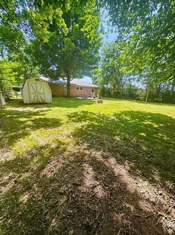 910 Glenwood Dr, Murfreesboro, TN 37129