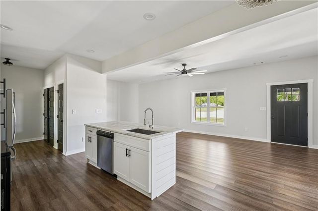 212 Hamilton Avenue, Bremen, GA 30110