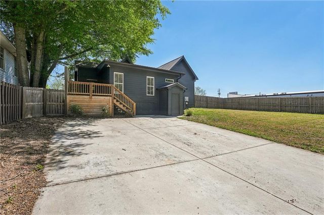 212 Hamilton Avenue, Bremen, GA 30110