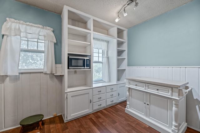 229 N BATTIN, Wichita, KS 67208