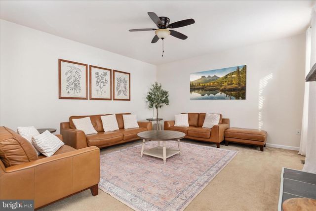 16771 EVENING STAR DR, Round Hill, VA 20141