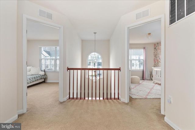 16771 EVENING STAR DR, Round Hill, VA 20141