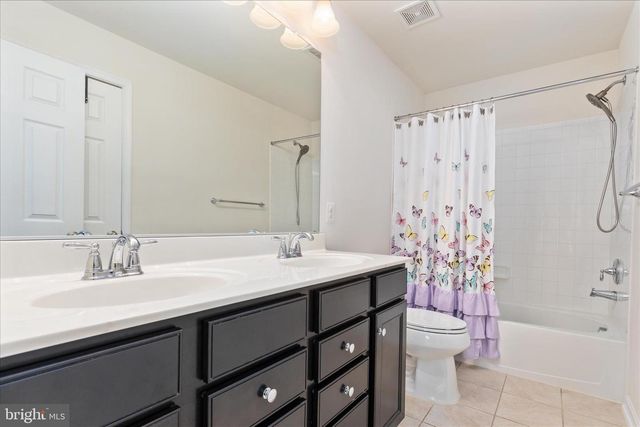 16771 EVENING STAR DR, Round Hill, VA 20141
