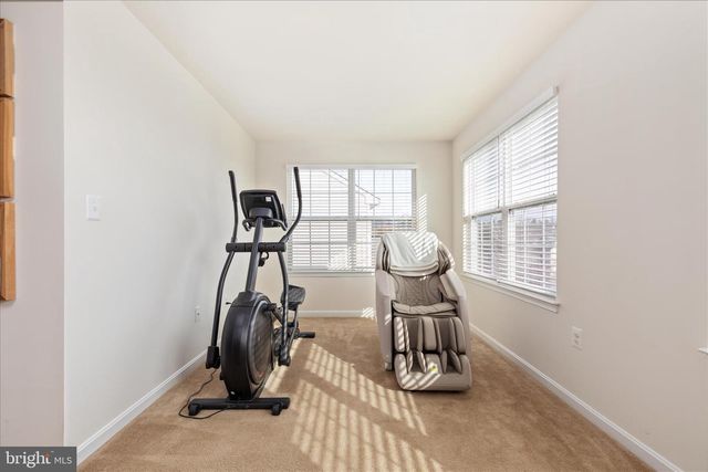 16771 EVENING STAR DR, Round Hill, VA 20141