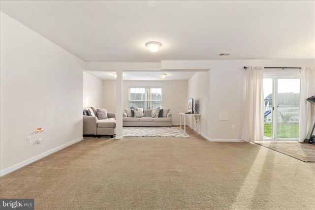 16771 EVENING STAR DR, Round Hill, VA 20141
