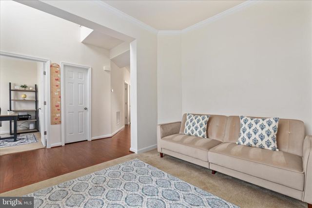 16771 EVENING STAR DR, Round Hill, VA 20141