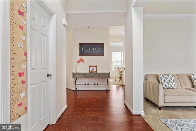 16771 EVENING STAR DR, Round Hill, VA 20141