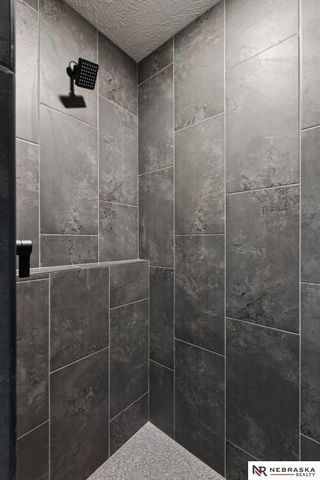 8606 Legacy Street, Papillion, NE 68046