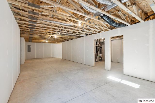 8606 Legacy Street, Papillion, NE 68046