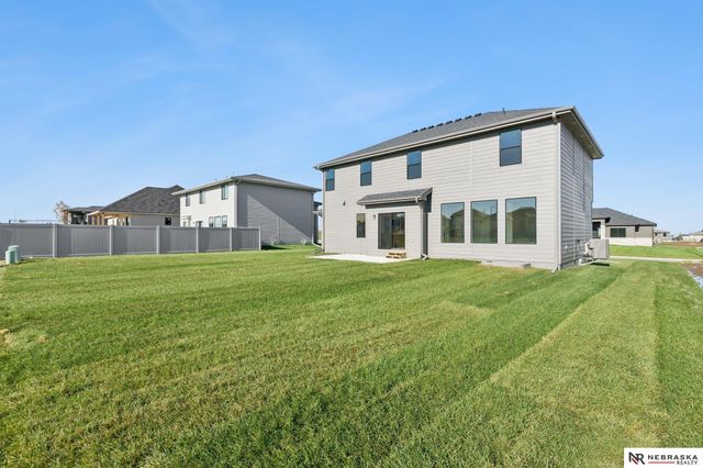 8606 Legacy Street, Papillion, NE 68046