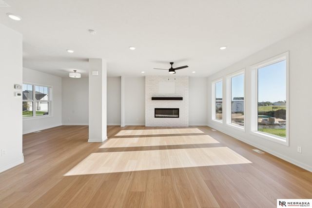 8606 Legacy Street, Papillion, NE 68046