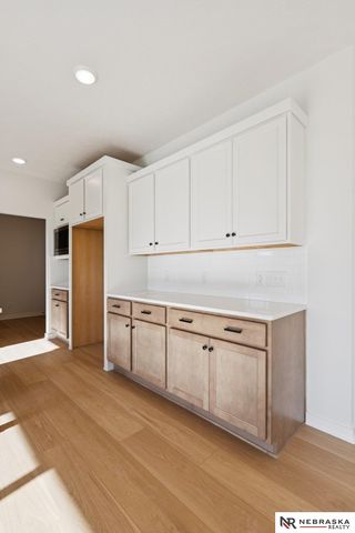 8606 Legacy Street, Papillion, NE 68046