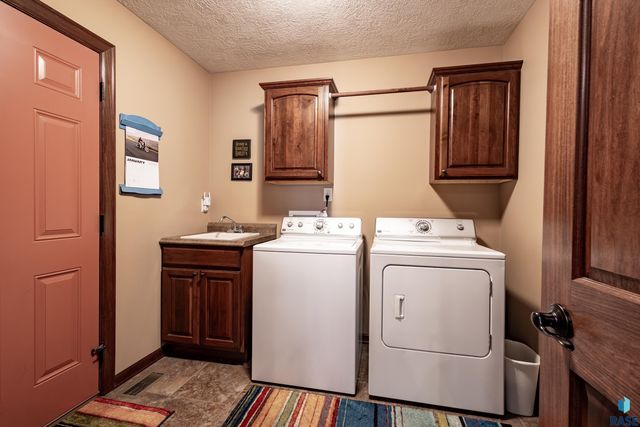 7816 W Kelsey Cir Circle, Sioux Falls, SD 57106