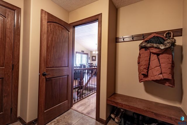 7816 W Kelsey Cir Circle, Sioux Falls, SD 57106