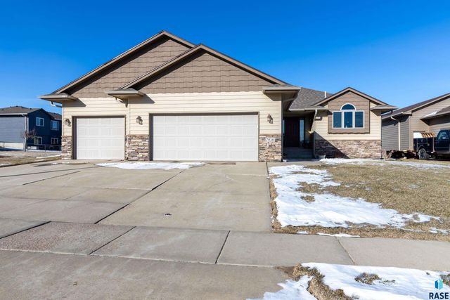 7816 W Kelsey Cir Circle, Sioux Falls, SD 57106