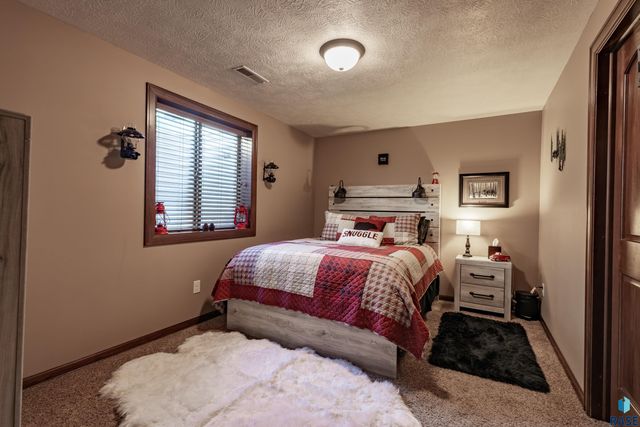 7816 W Kelsey Cir Circle, Sioux Falls, SD 57106