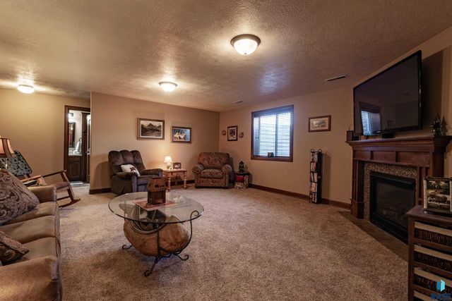 7816 W Kelsey Cir Circle, Sioux Falls, SD 57106
