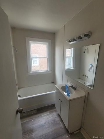 3996 Beaconsfield Street, Detroit, MI 48224