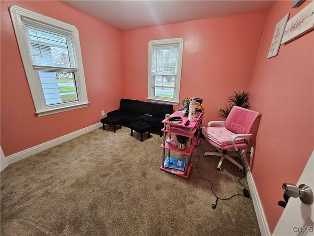 28 Heberle Road, Irondequoit, NY 14609