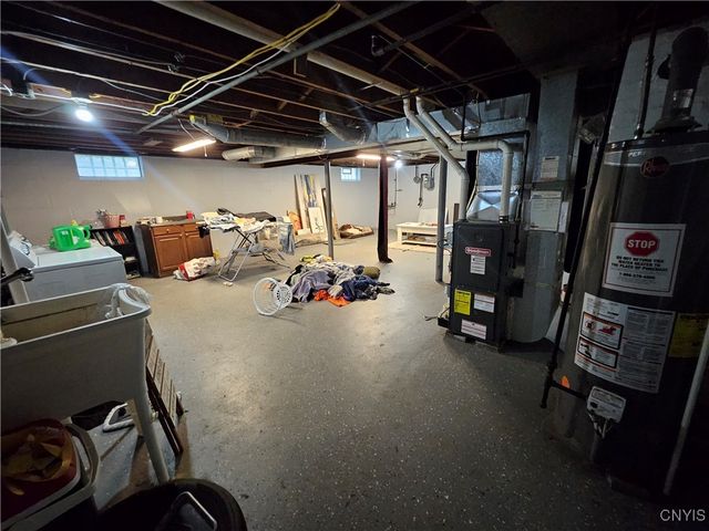 28 Heberle Road, Irondequoit, NY 14609