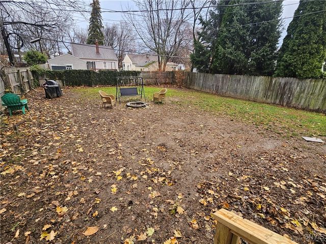 28 Heberle Road, Irondequoit, NY 14609