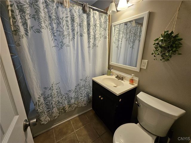 28 Heberle Road, Irondequoit, NY 14609