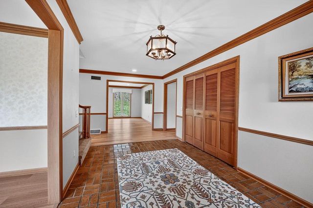 4802 Country Meadows Road, Brooklyn, WI 53521