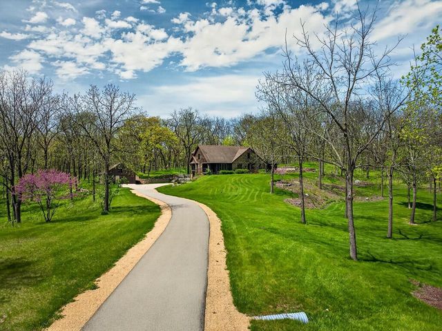 4802 Country Meadows Road, Brooklyn, WI 53521