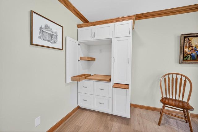 4802 Country Meadows Road, Brooklyn, WI 53521