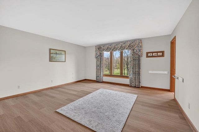 4802 Country Meadows Road, Brooklyn, WI 53521
