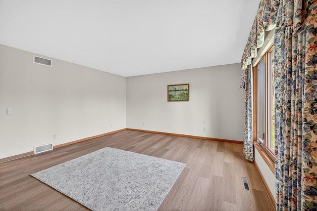 4802 Country Meadows Road, Brooklyn, WI 53521