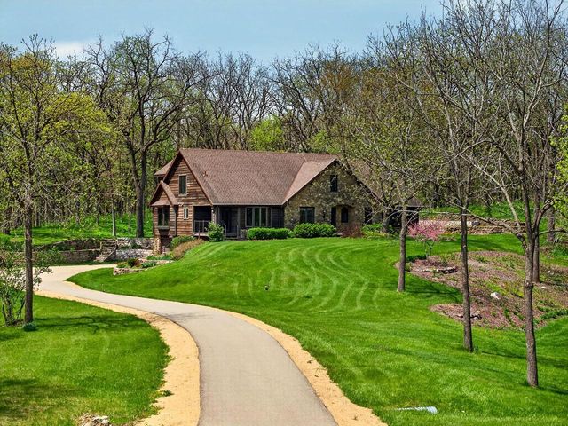 4802 Country Meadows Road, Brooklyn, WI 53521