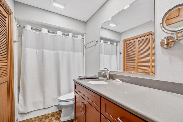 4802 Country Meadows Road, Brooklyn, WI 53521