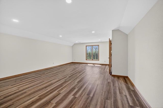 4802 Country Meadows Road, Brooklyn, WI 53521