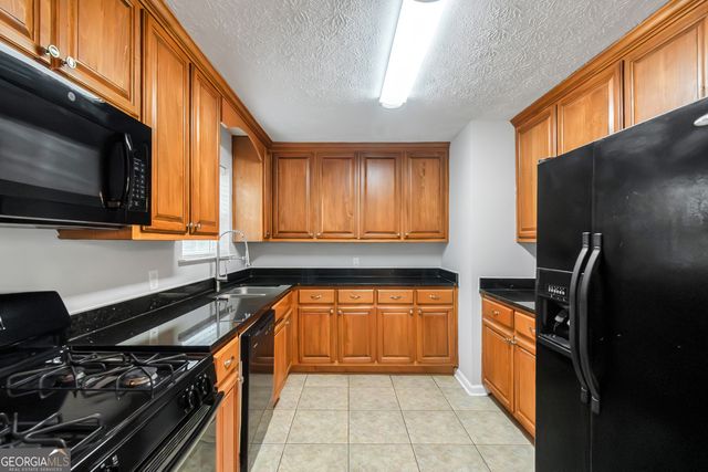 3653 Chestnut Lake Court, Jonesboro, GA 30236