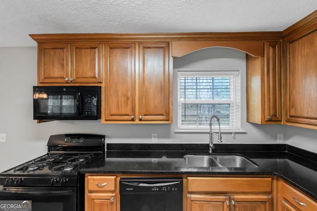 3653 Chestnut Lake Court, Jonesboro, GA 30236