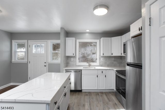 667 Colfax Rd, Wayne Twp., NJ 07470