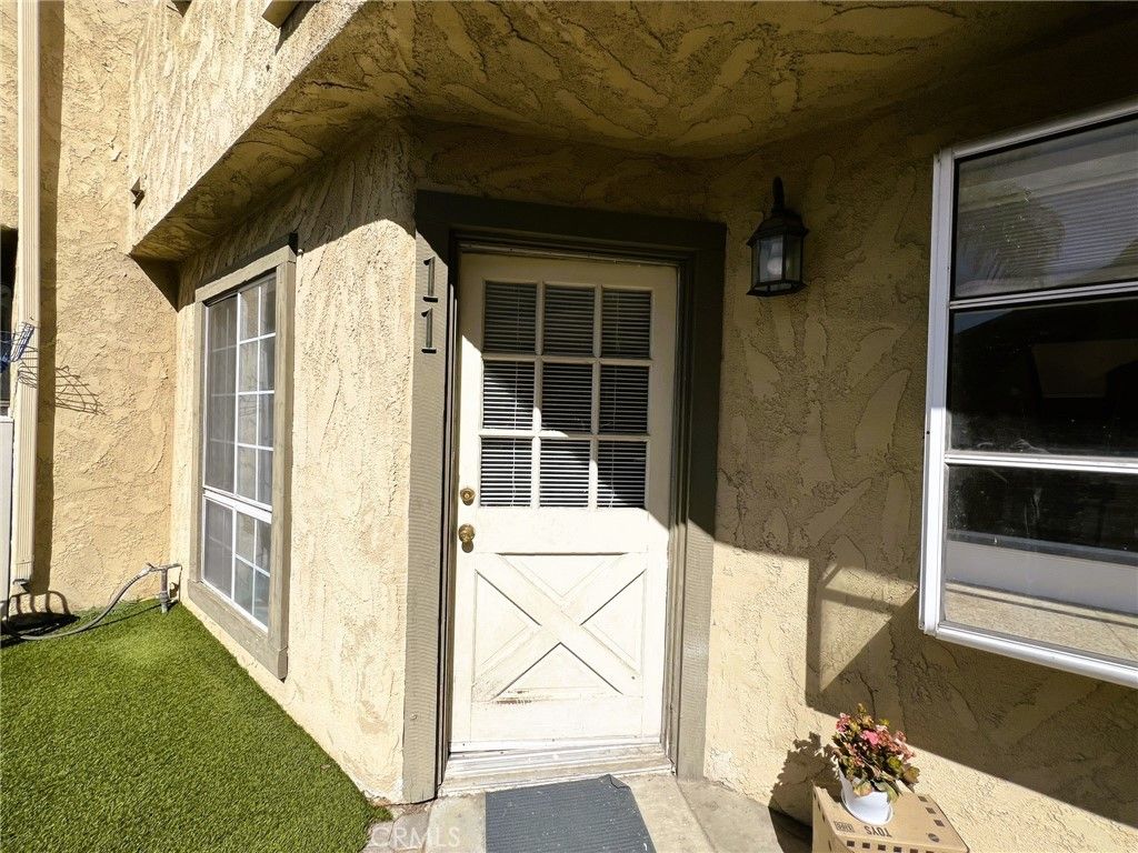 181 W La Verne Avenue 11, Pomona, CA 91767 — photo 2