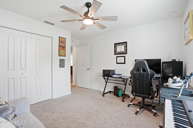 5043 BIG PINE Drive, Jacksonville, FL 32218
